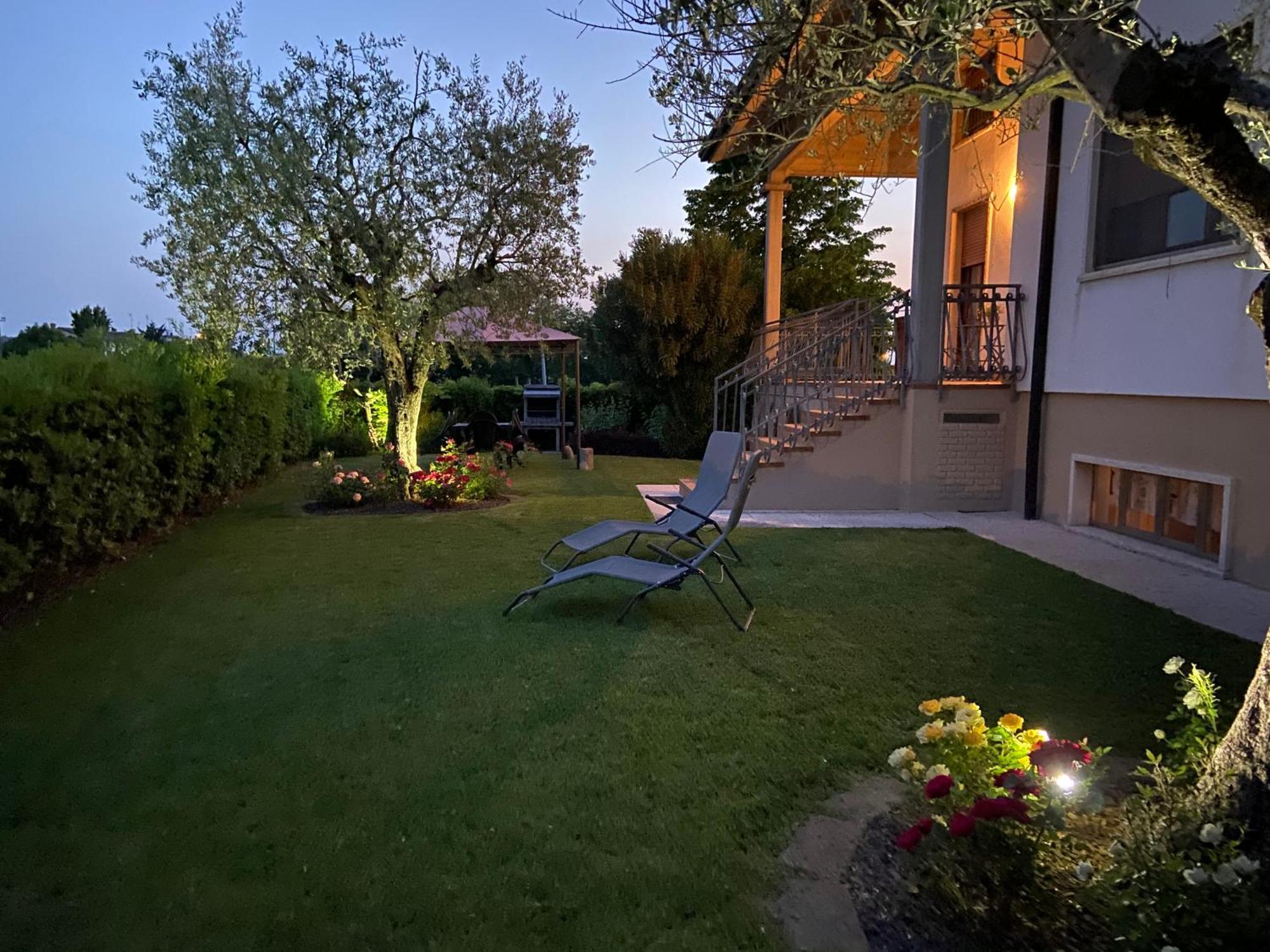 Casa Luigi - Appartamenti A Peschiera Del Garda Room photo